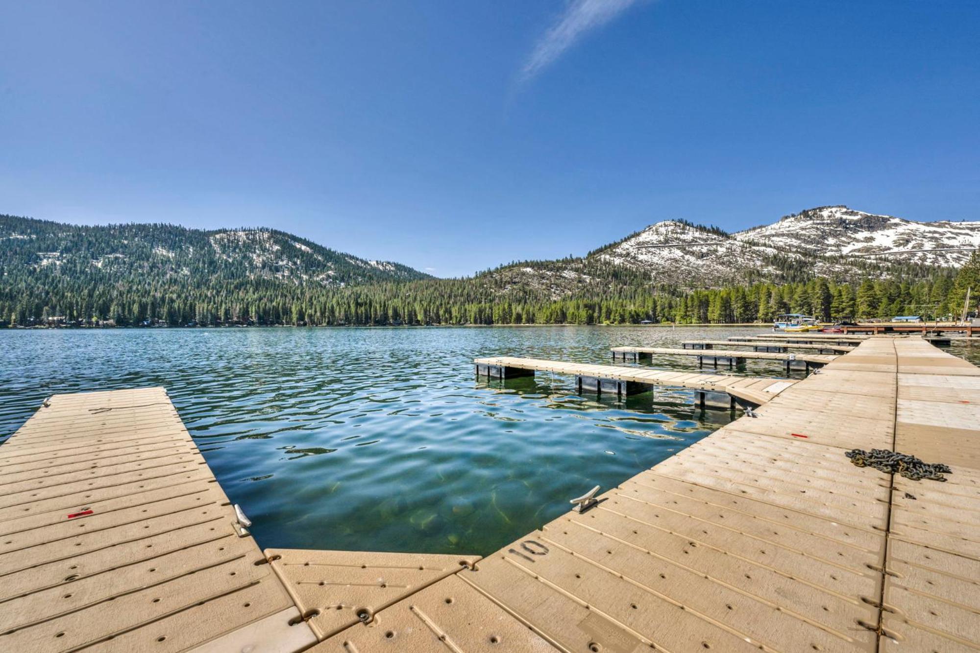Charming Queen Studio Deluxe W/Balcony #233 At Donner Lake Village Truckee Extérieur photo